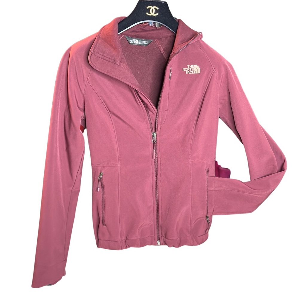 Apex shell burgundy north face jacket